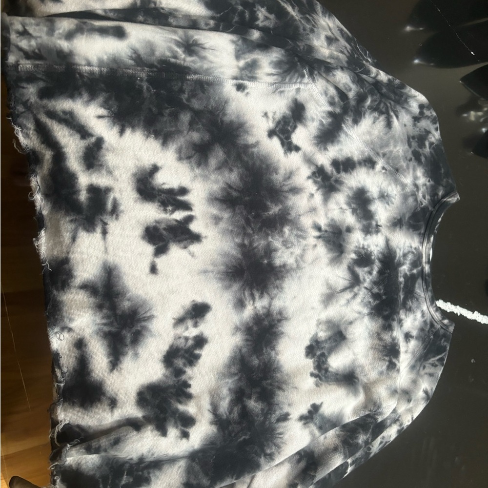 Joah Brown m/l sweater